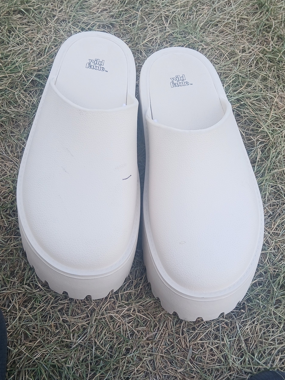 CreamPlatform Clog Mules Size 9 Women's